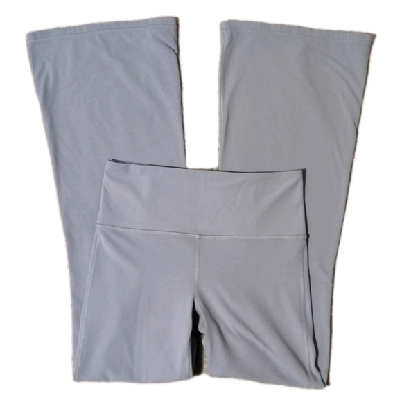 Athleta Elation Flare Pants $109 Light Blue Women Medium Soft Stretch Yoga - Picture 4 of 11